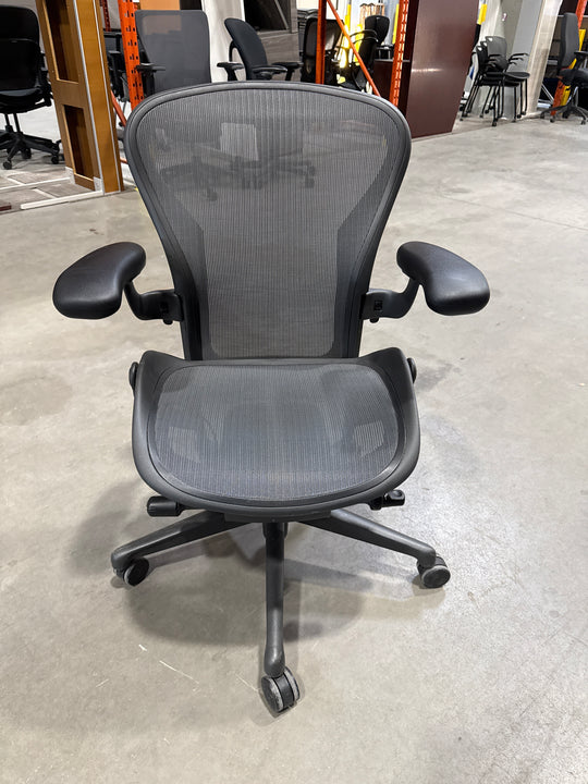Herman Miller Aeron Size B Remastered (No Lumbar)