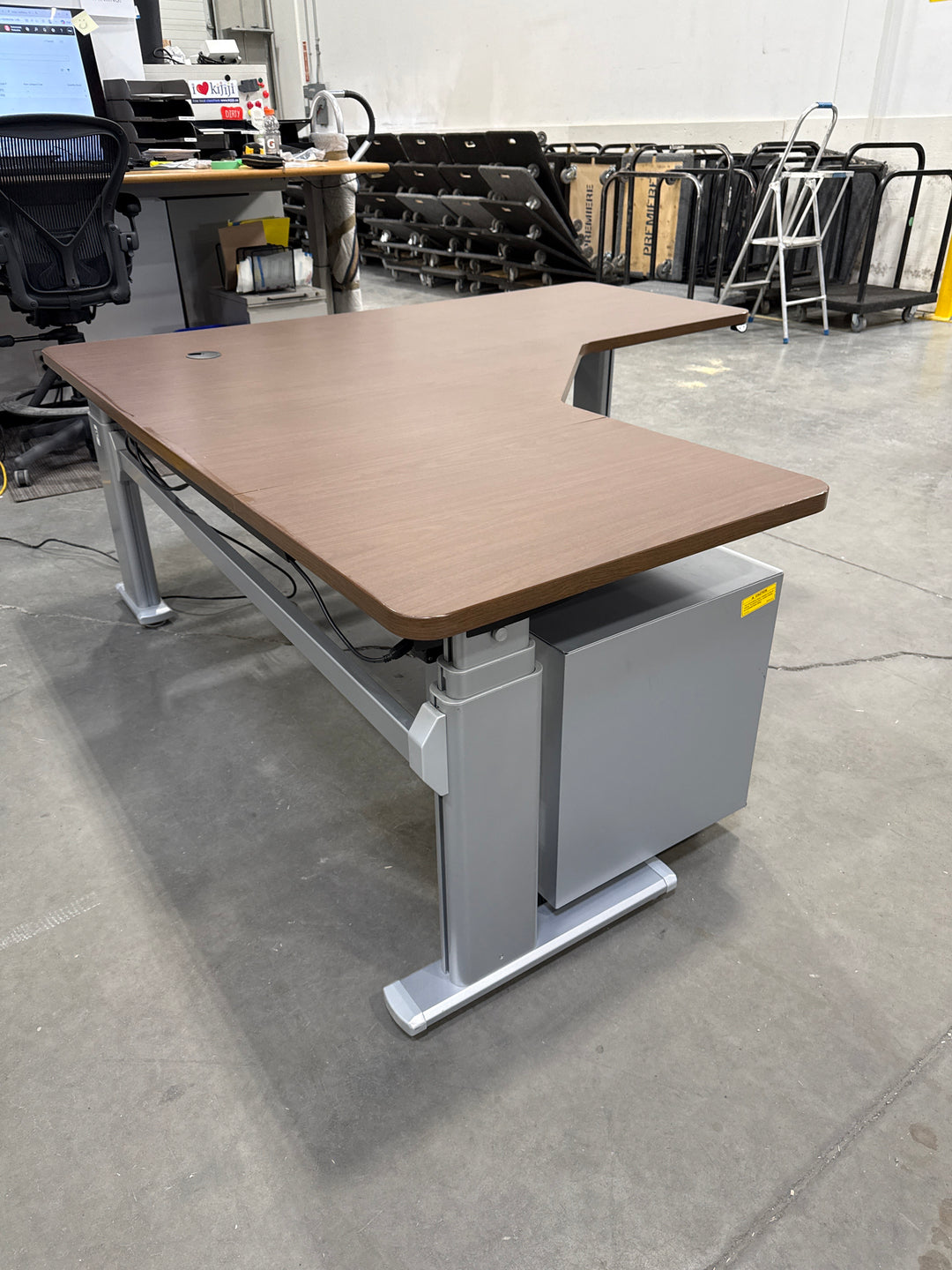 Steelcase L-Shape Electronic Height Adjustable Desk w/BF Ped
