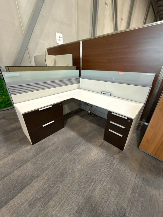 6' x 6' Teknion L-Shape Workstation w/BBF and 2 High Lateral