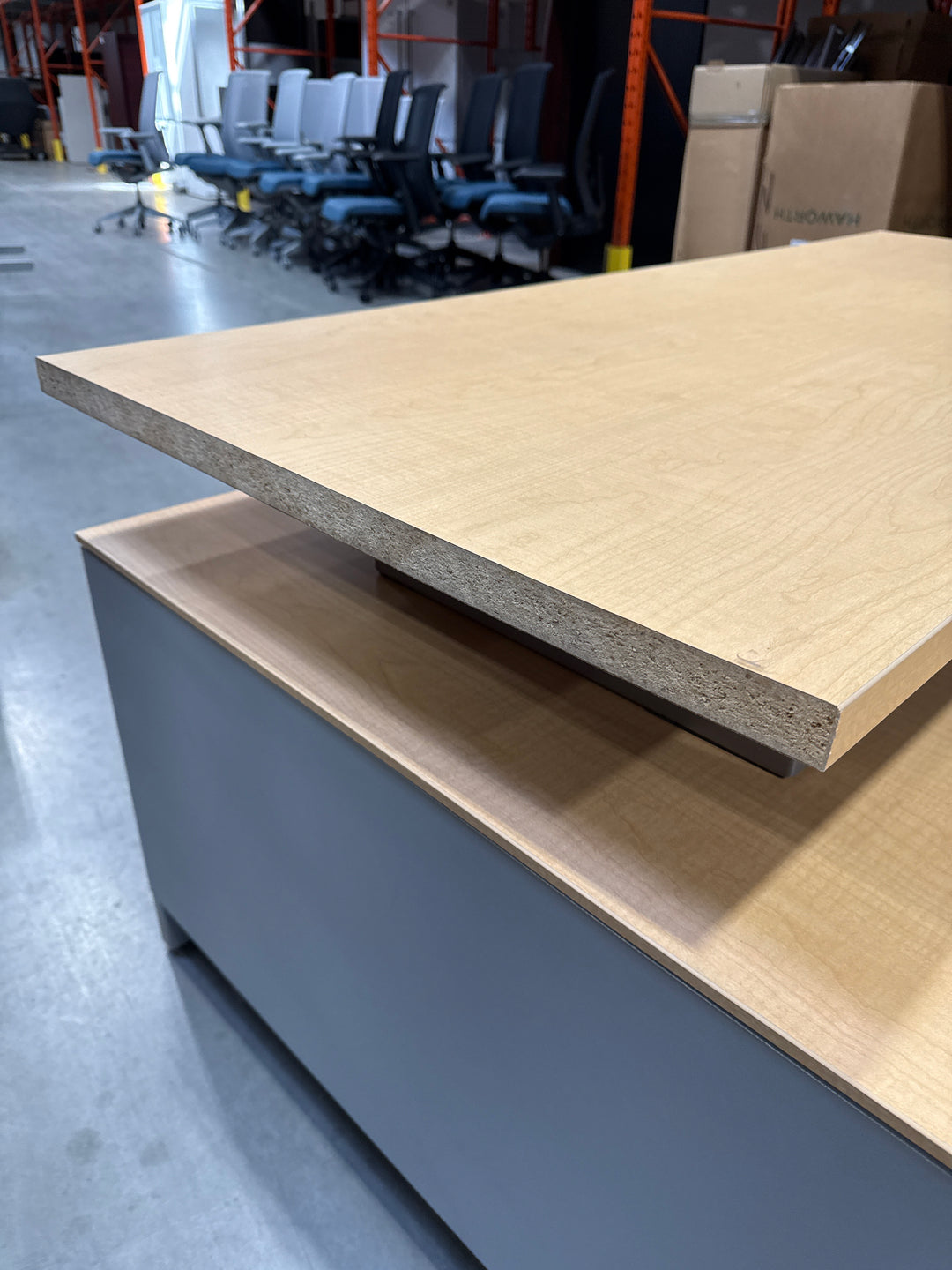 L-Shape Desk w/Lower Credenza