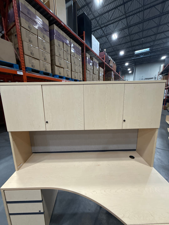 L-Shape Desk w/Hutch and BBF Ped