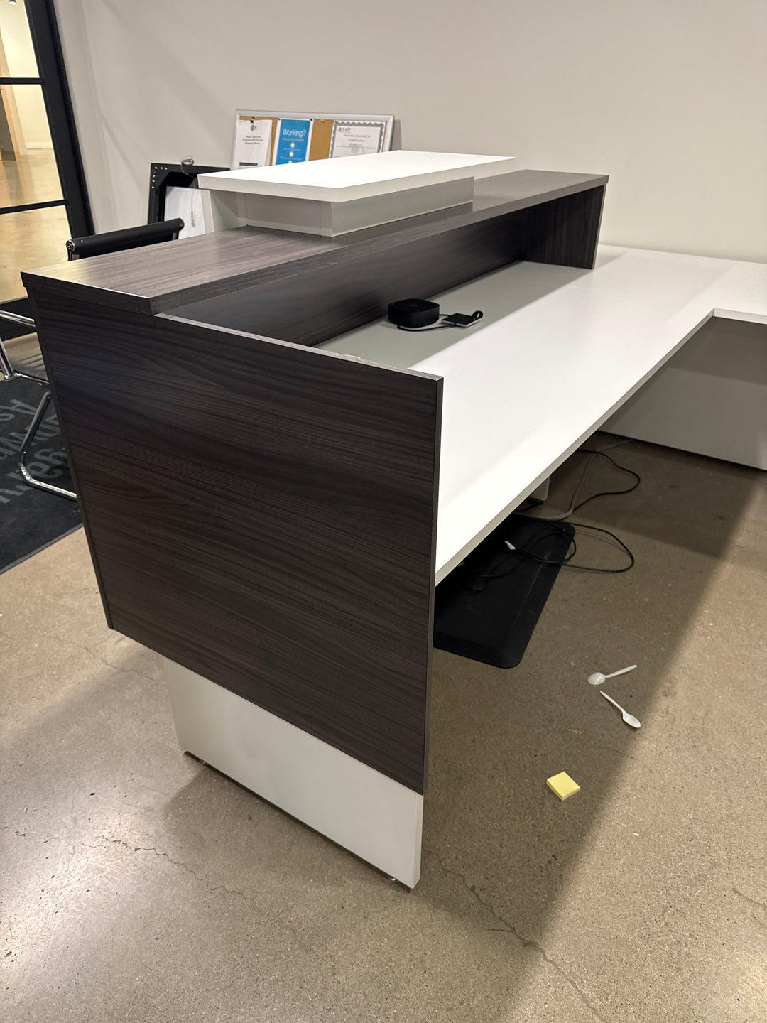 L-Shape Reception Desk w/BBF Ped