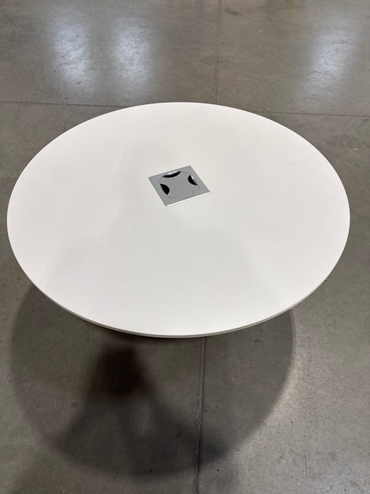 44” Round Coffee Table w/Electrical