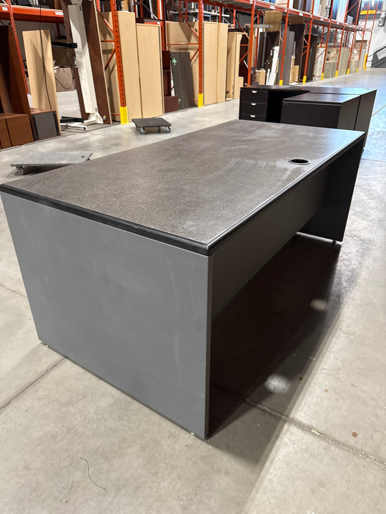 6' Straight Desk w/BF Ped