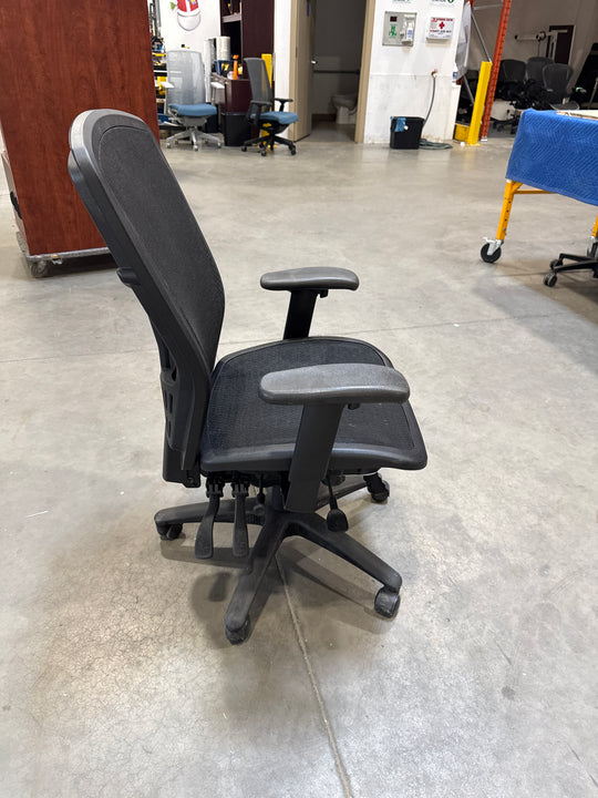 Mesh High Back Task Chair
