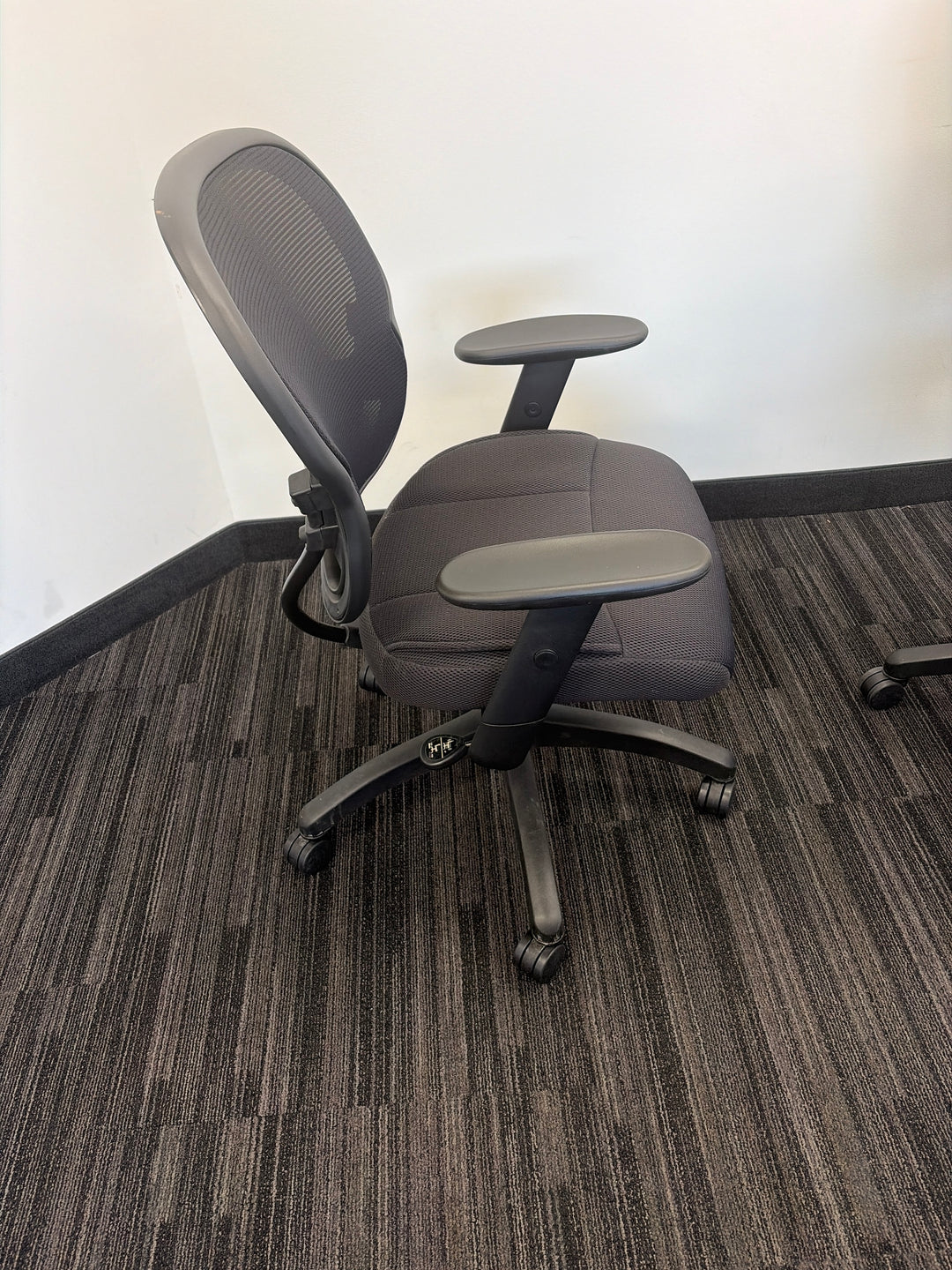 Mesh Back Task Chair