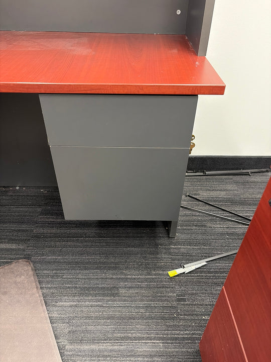 L-Shape Desk w/Hutch, BF Ped