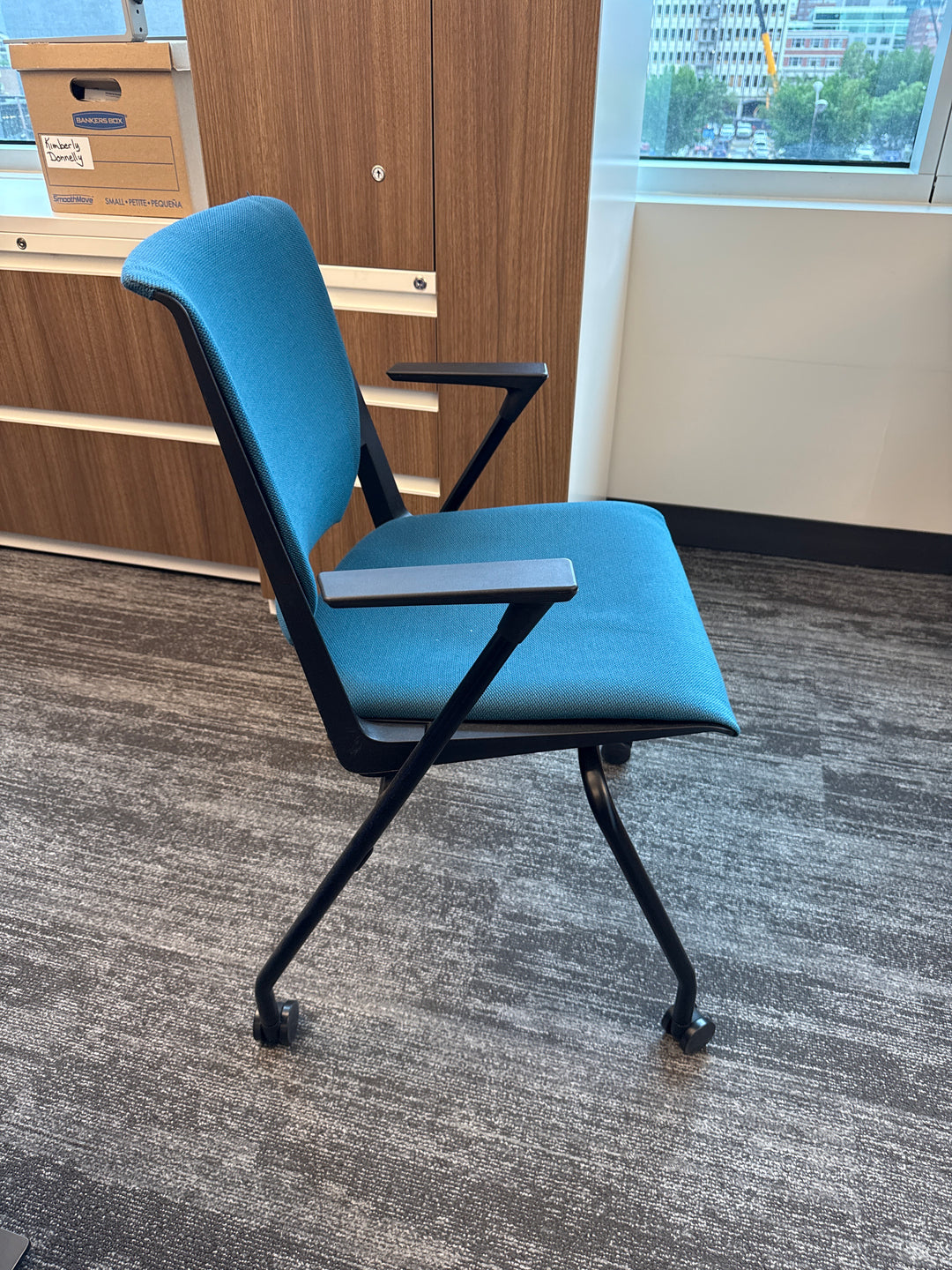 Haworth Very Mobile Guest Chair