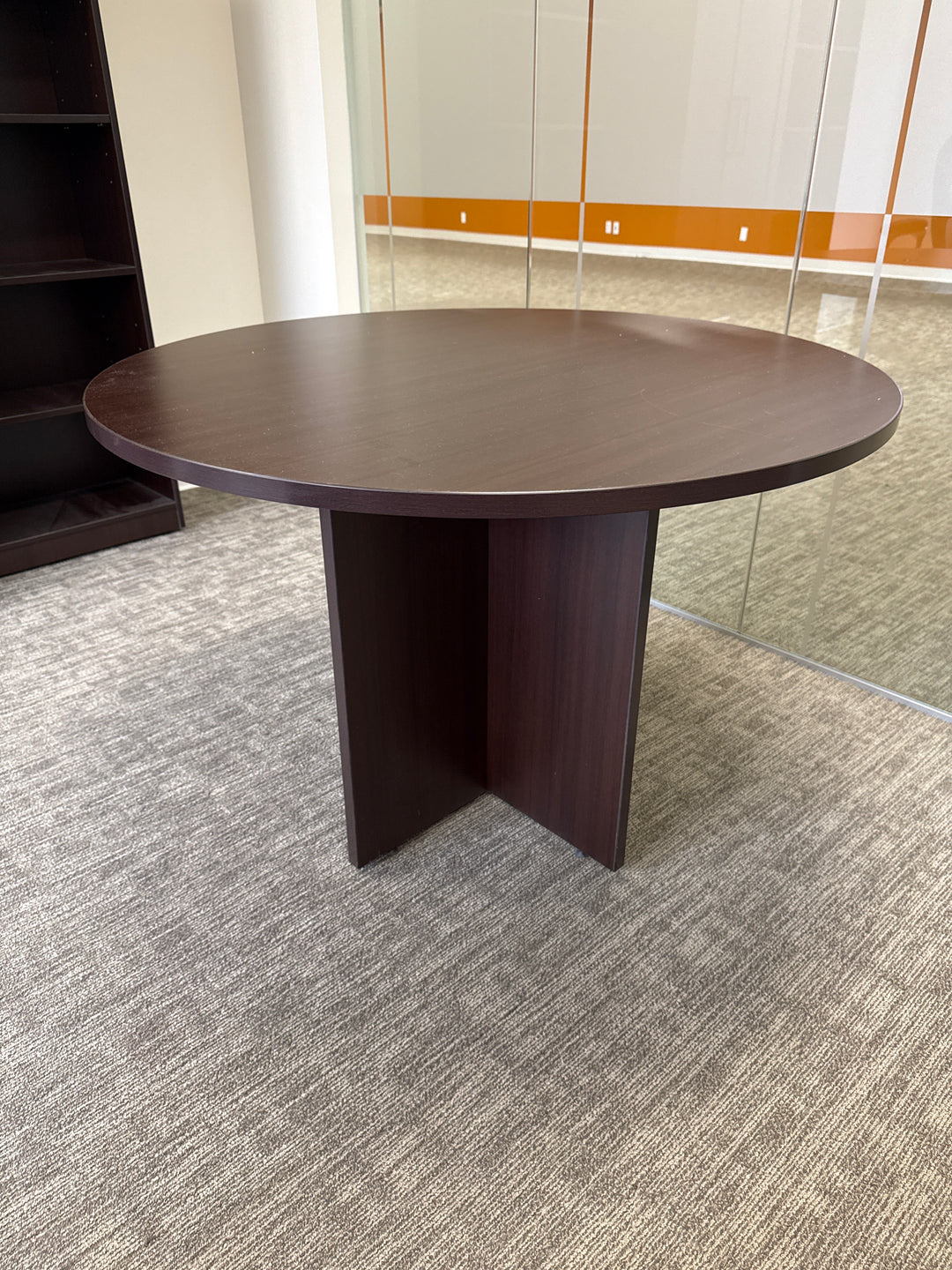 42' Round Table