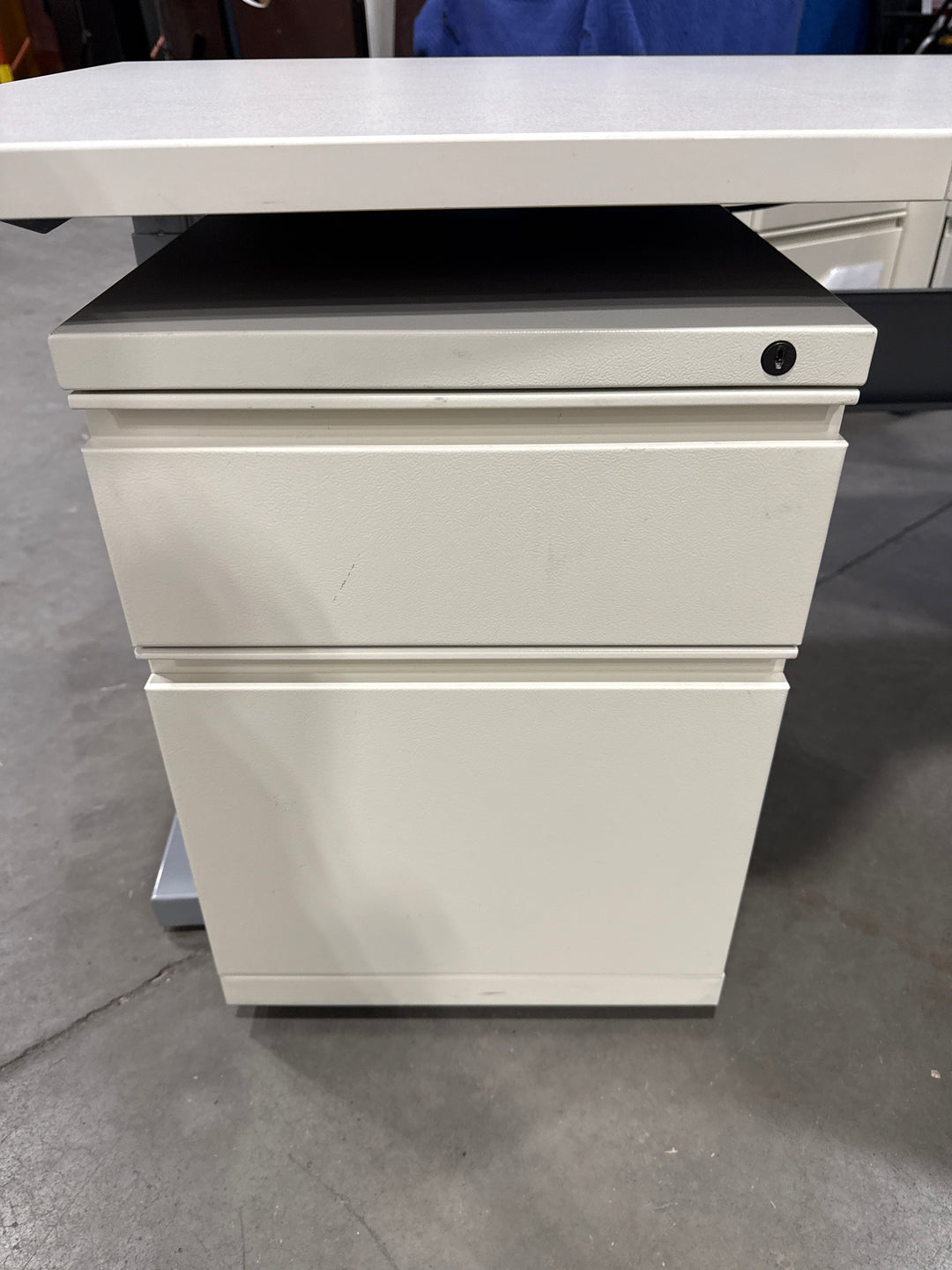 Haworth L-Shape Electronic Sit Stand Desk w/BF Ped