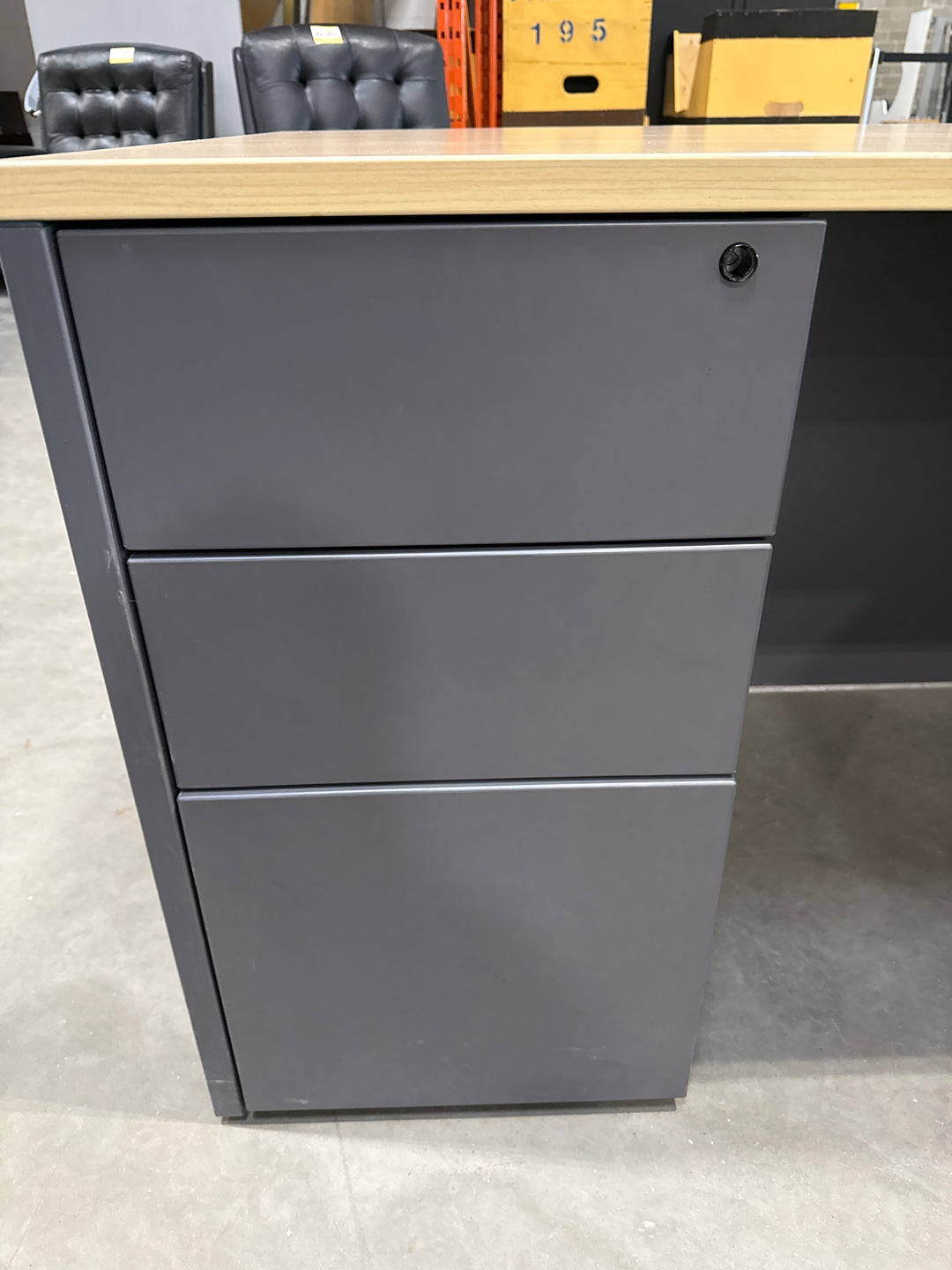 Bow Front L-Shape Desk w/BBF Ped