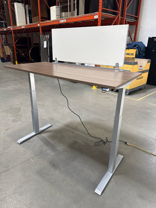 5.5’ Steelcase Electronic Sit Stand Desk w/Privacy Panel