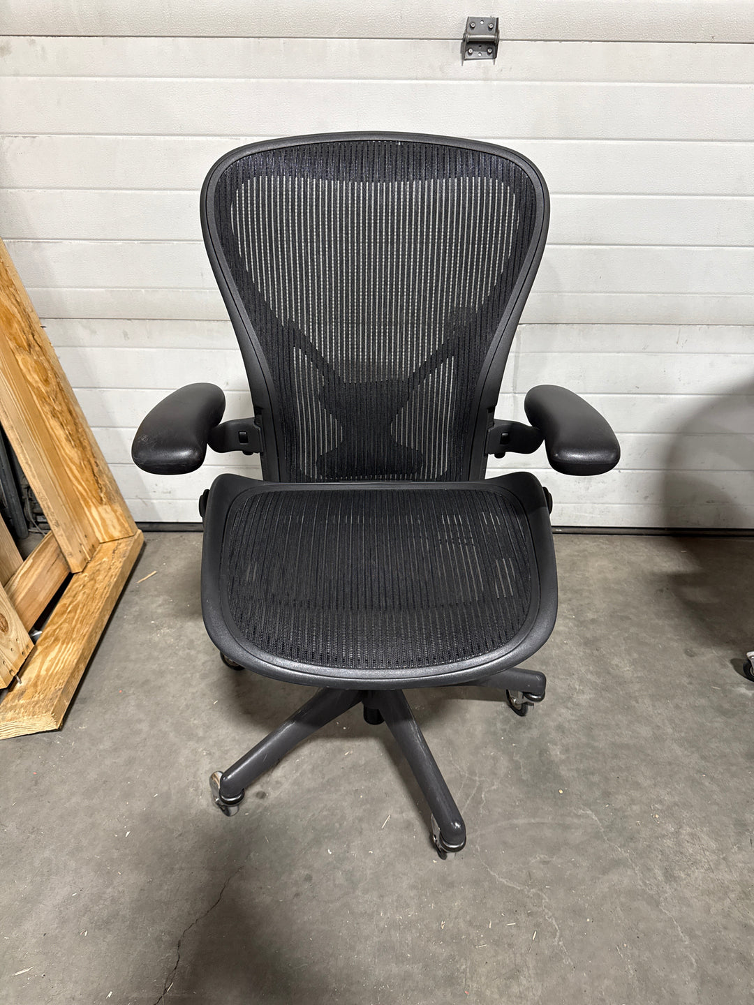 Herman Miller Aeron Size C (Metal Castors)