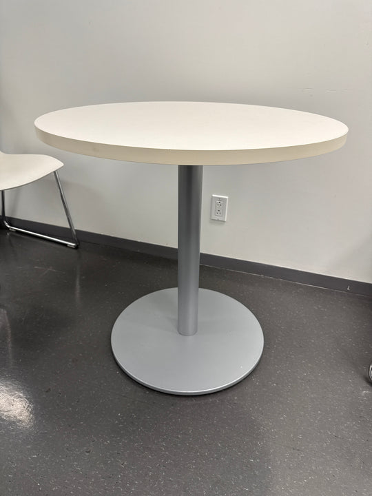 30” Round Table