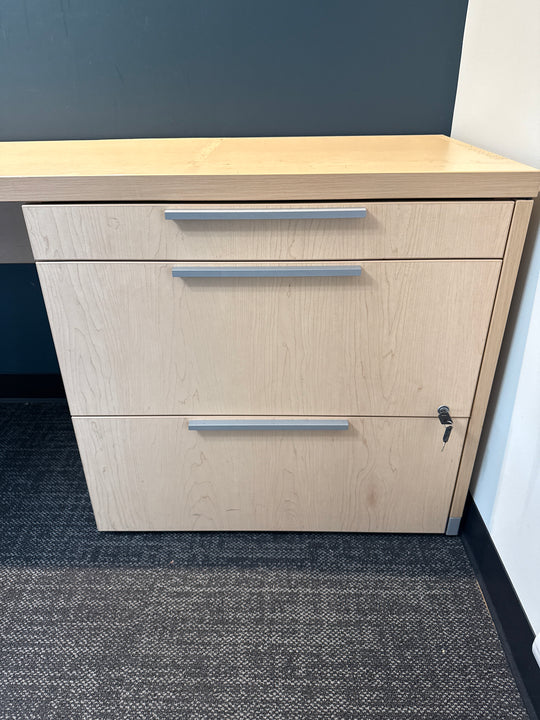 Bullet L-Shape Desk w/Lateral Storage