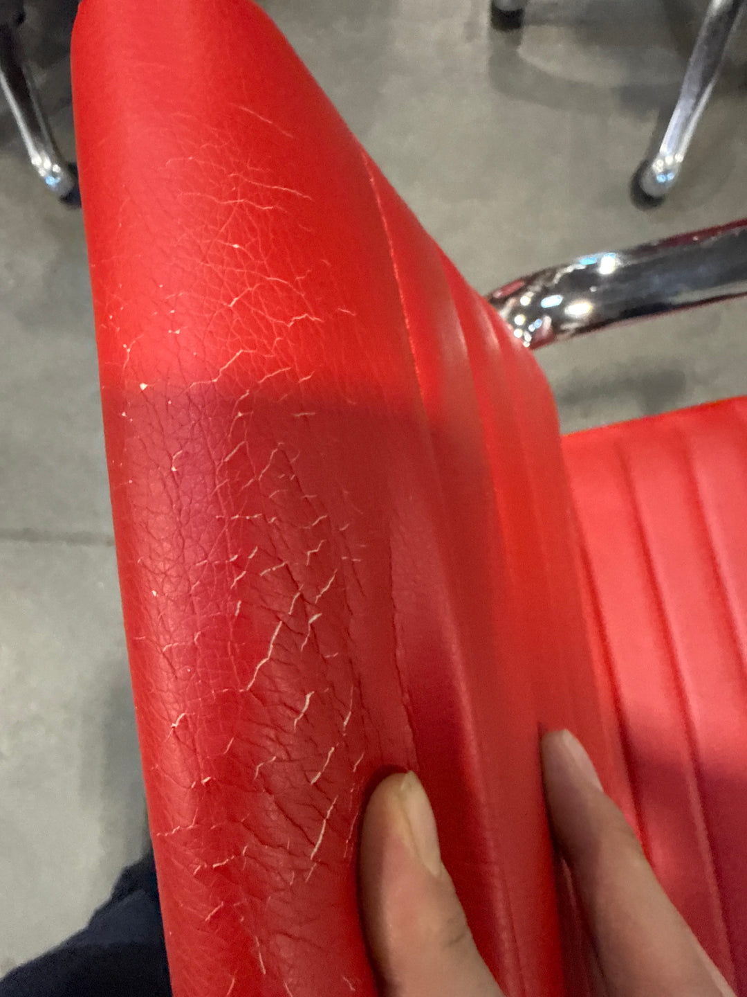 Leather Meeting Chair (Leather Cracking)