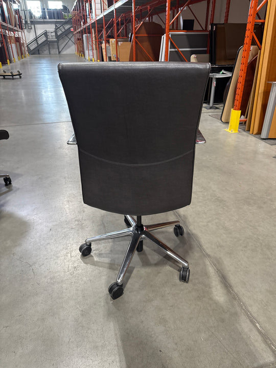 Keilhauer Leather Meeting Chair