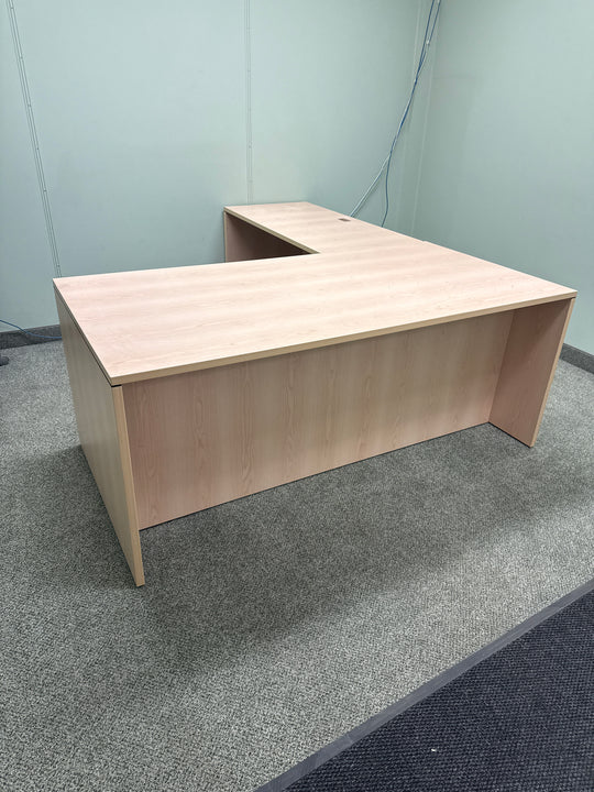 L-Shape Desk w/BBF Ped