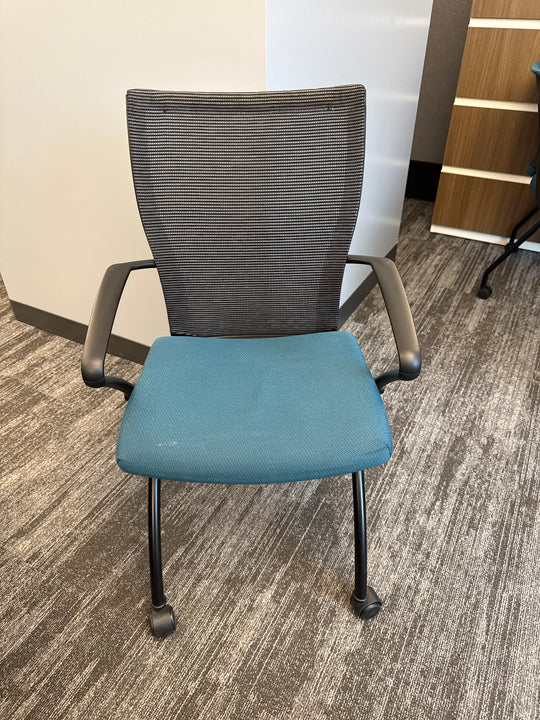 Haworth Mobile Nesting Guest Chair