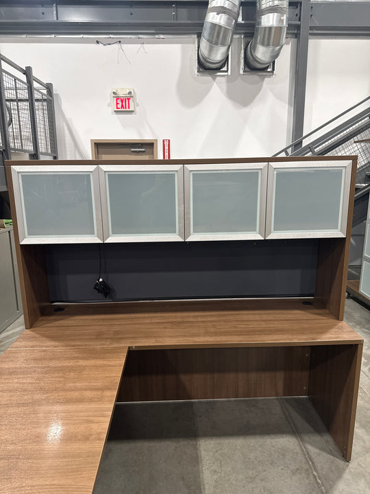 U-Shape Desk w/Hutch
