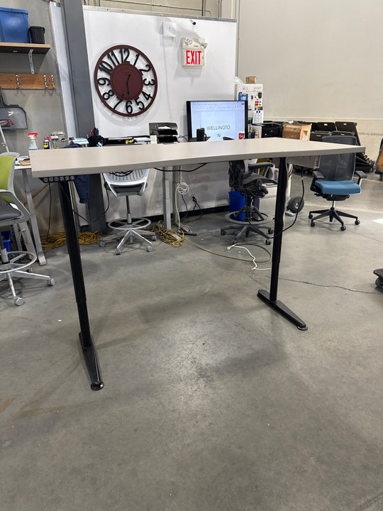6' Bow Tie Electronic Sit Stand Desk