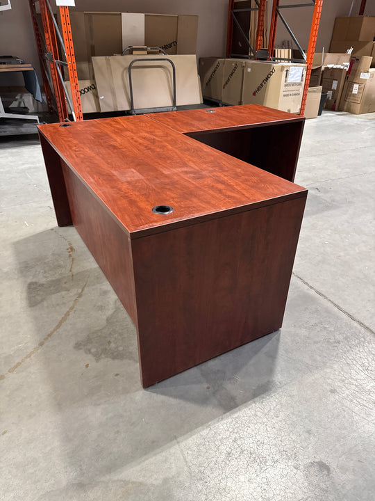 L-Shape Desk w/BBF Ped