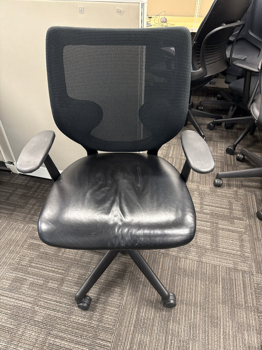 Keilhauer Simple Meeting Chair w/Leather Seat