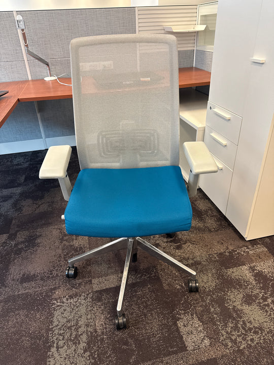 Haworth Very Task Chair