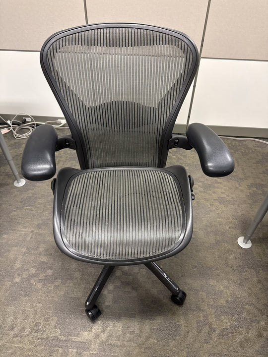 Herman Miller Aeron Size B Task Chair