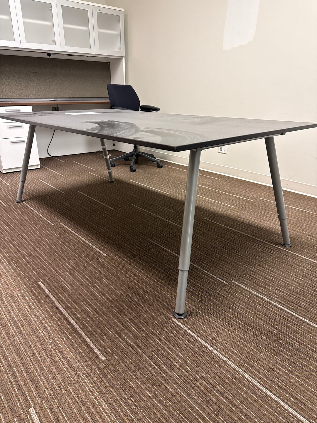 6.5' Rectangle Boardroom Table w/Grommet