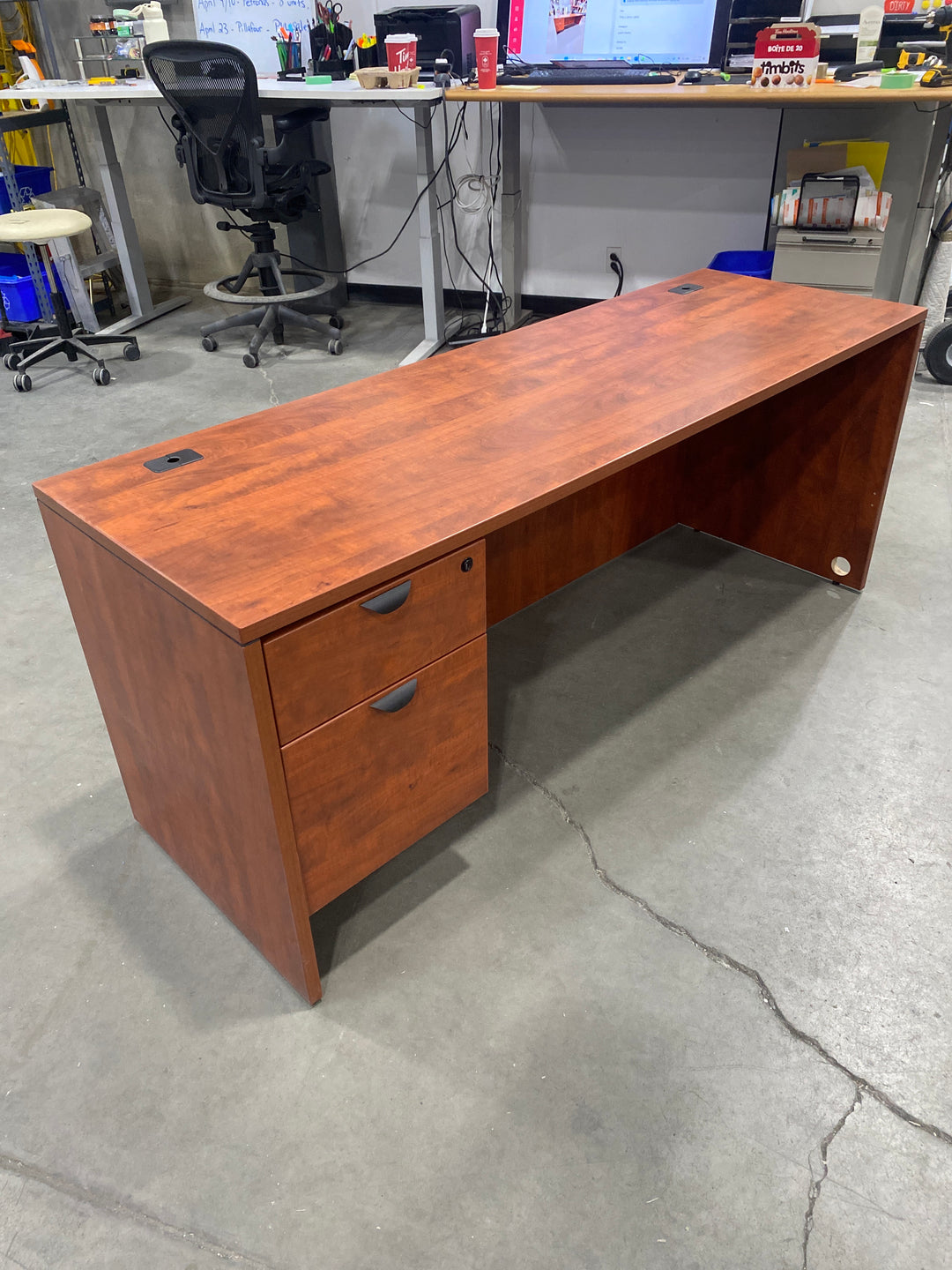 6’ Straight Desk w/BF Ped