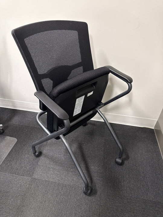 Mobile Mesh Back Nesting Guest Chair