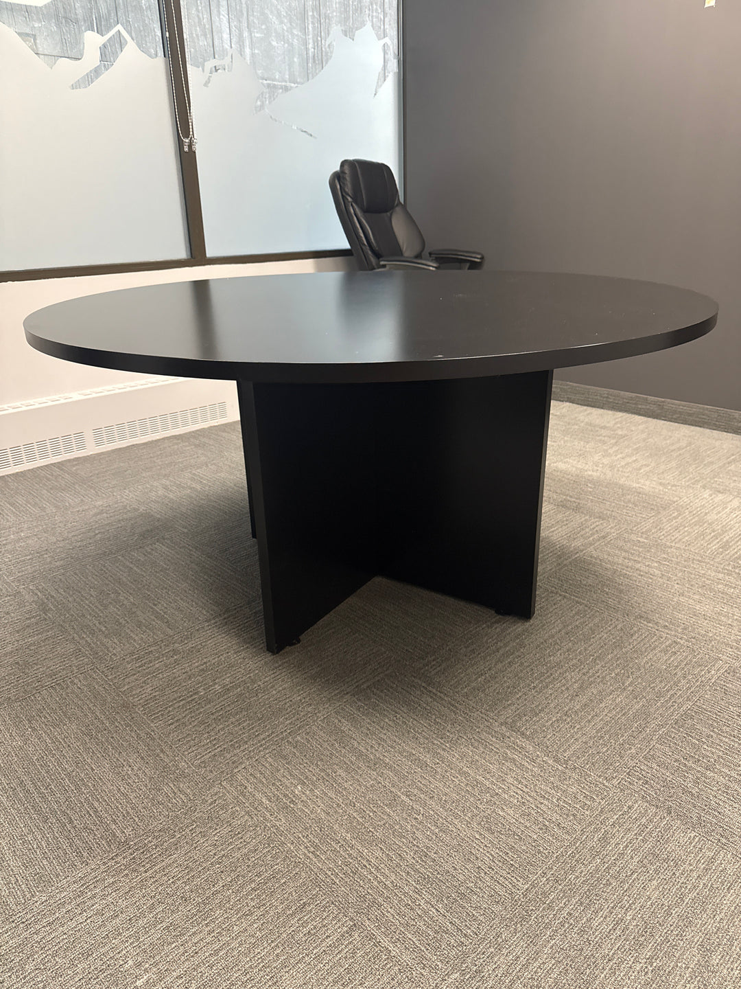 5' Round Meeting Table