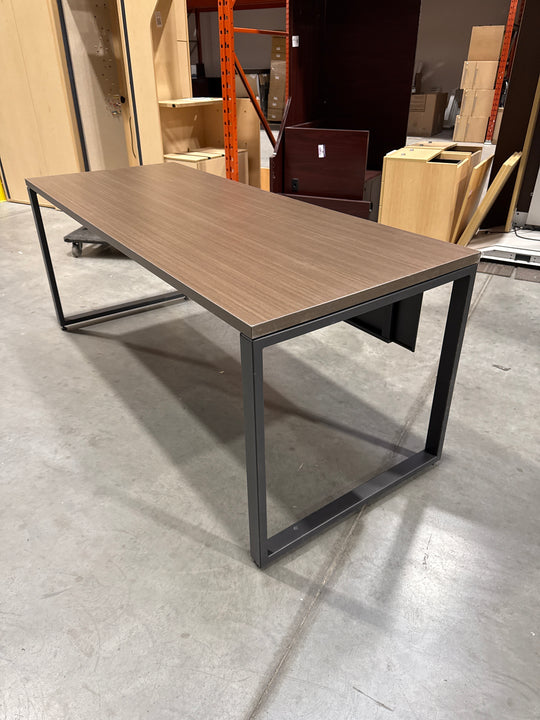 6' Straight Desk w/Modesty