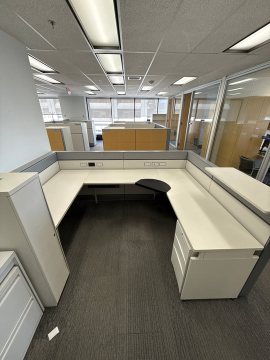 U-Shape Reception Desk w/Wardrobe and BBF (Reversible)