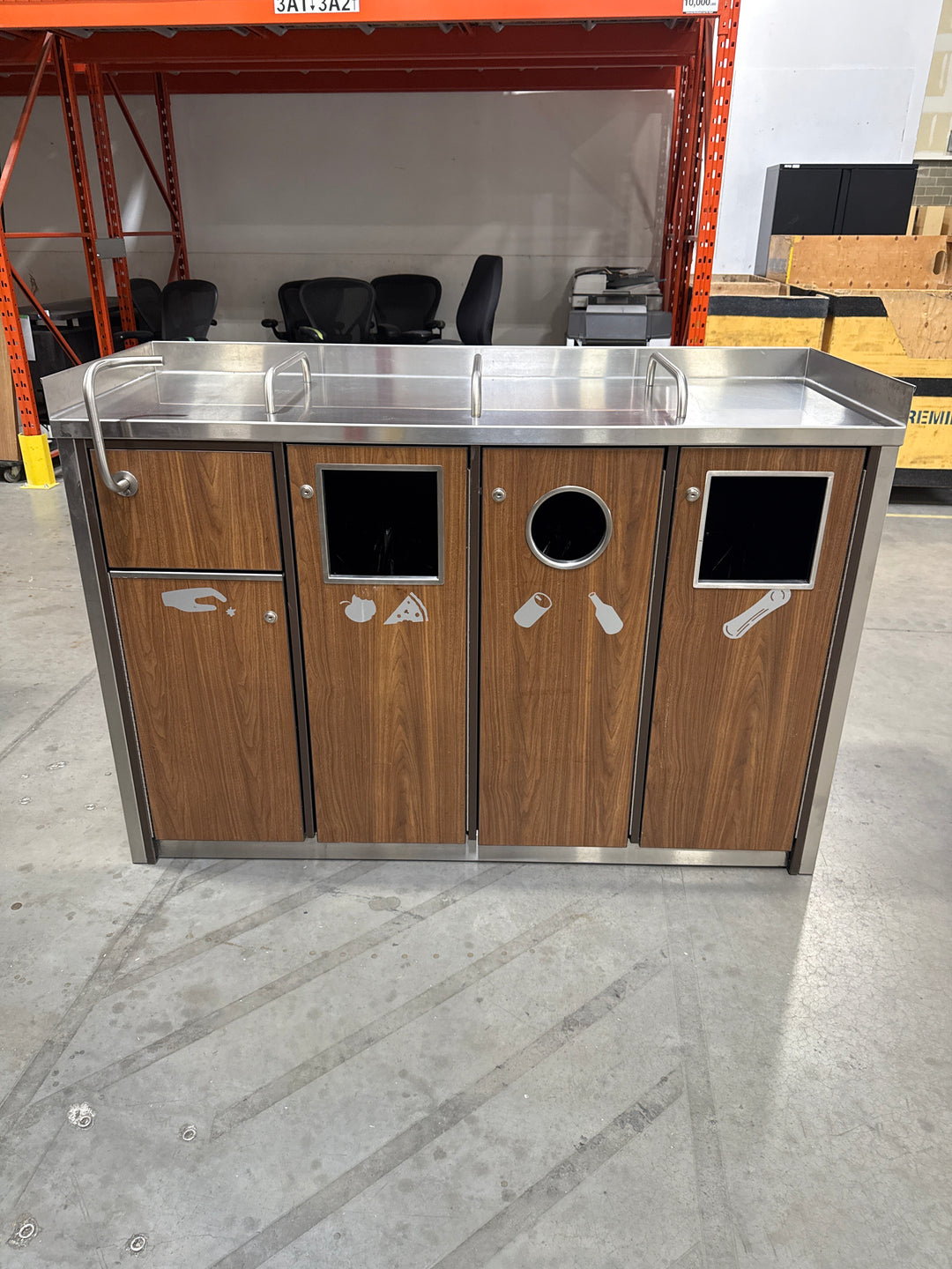 Garbage/Recycling Center