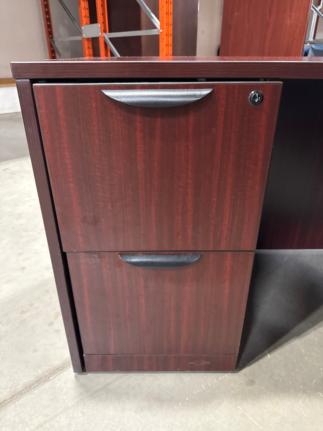 L-Shape Desk w/2 FF Peds