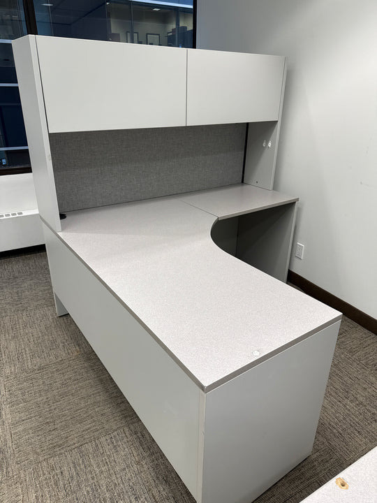 L-Shape Desk w/Hutch, BF Ped