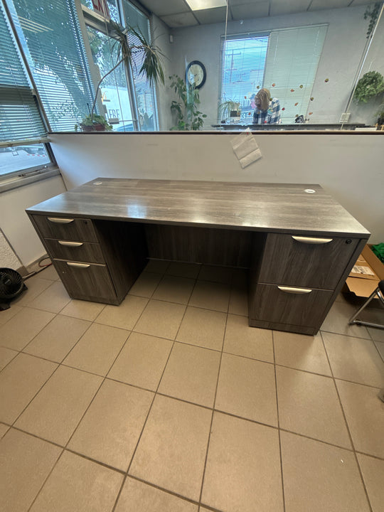 Straight Desk w/BBF, FF Ped