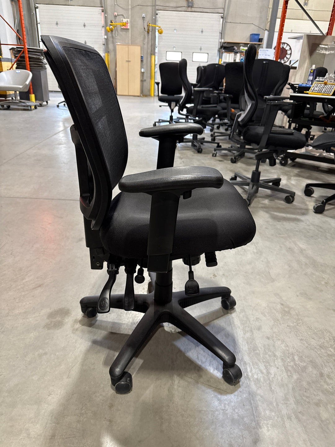 Mid Back Mesh Task Chair