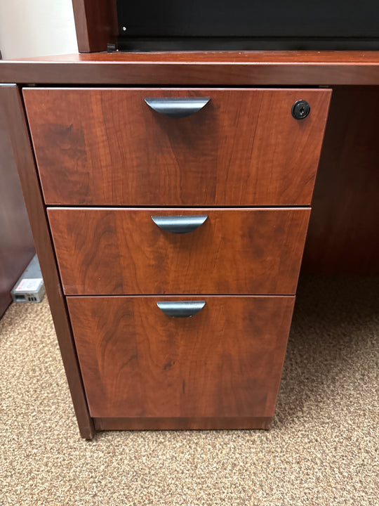 L-Shape Desk w/Hutch, BBF and FF Ped