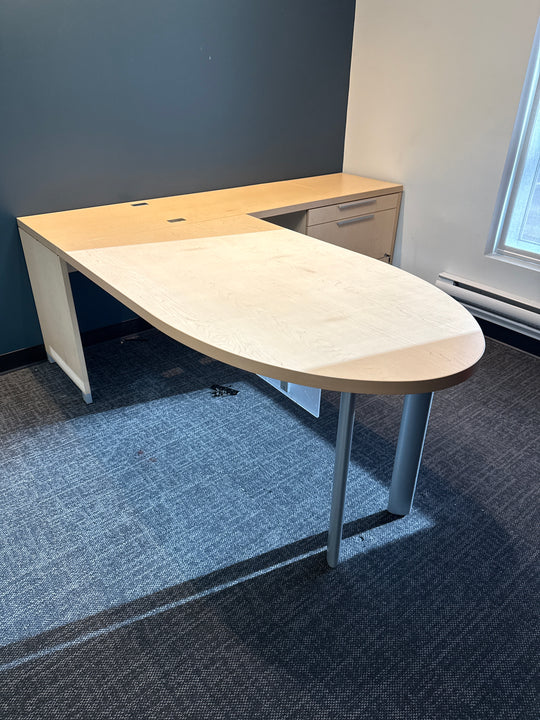 Bullet L-Shape Desk w/Lateral Storage