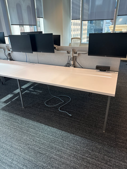 Knoll 4-Pod Fixed Height Workstation