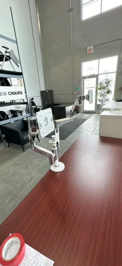 Humanscale Single Hub Dual Monitor Arm