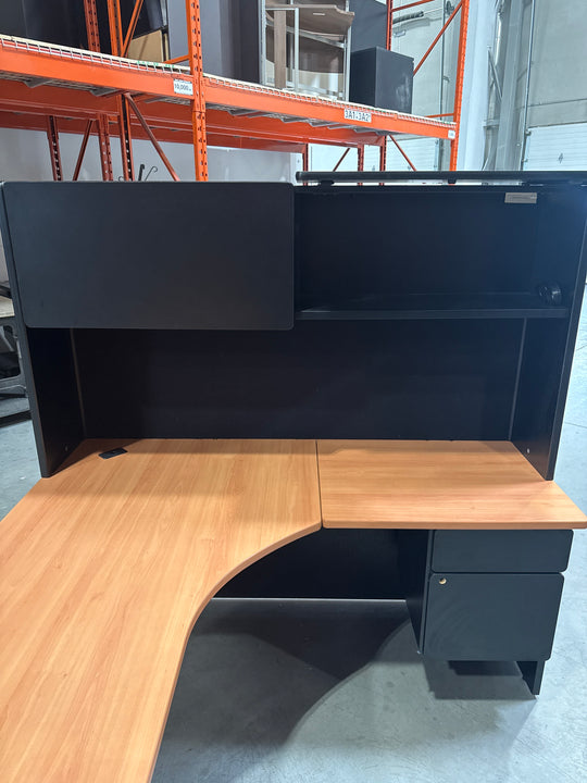 L-Shape Desk w/Hutch, BF Ped