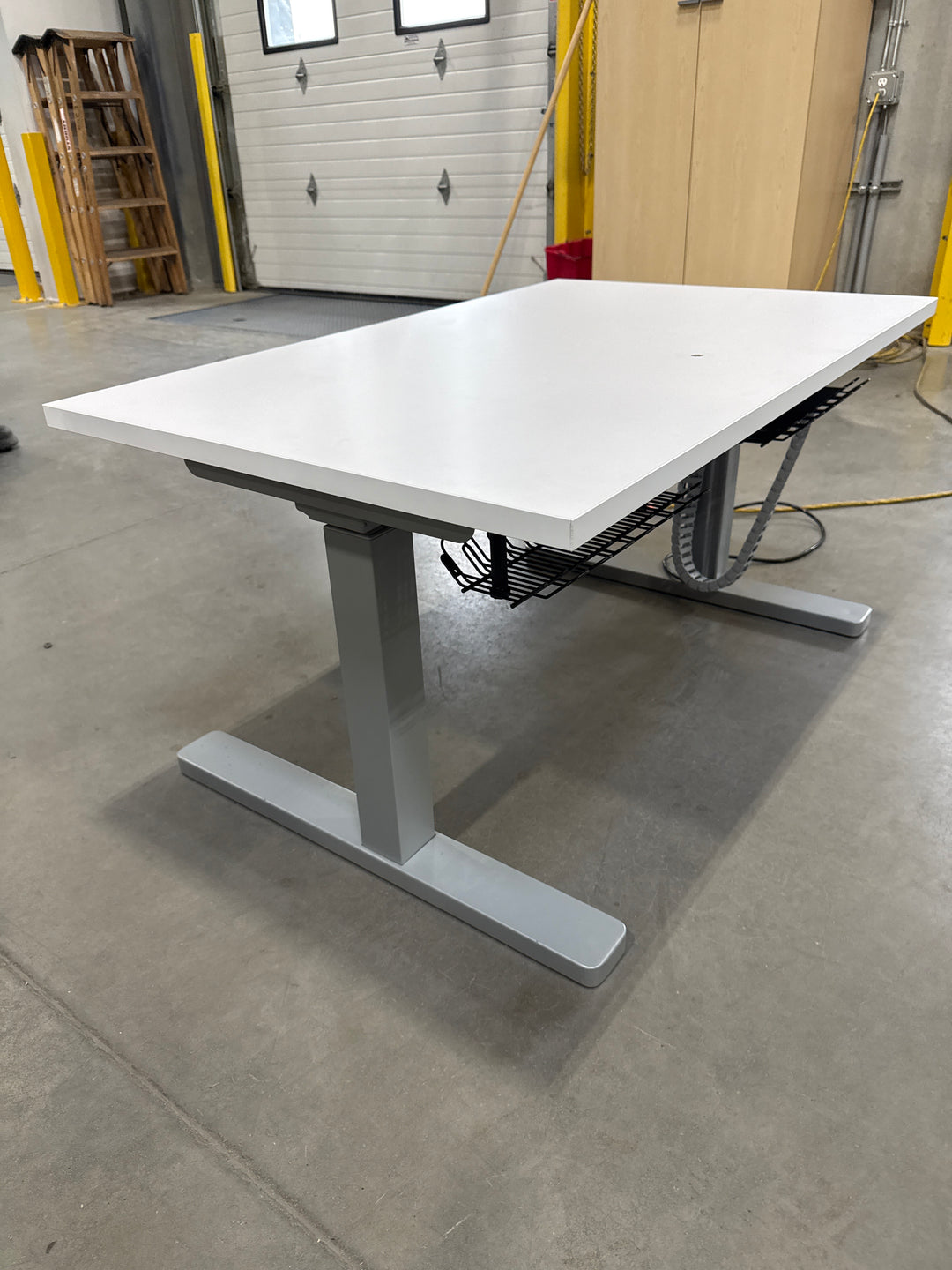 4' Teknion Electronic Sit Stand Desk