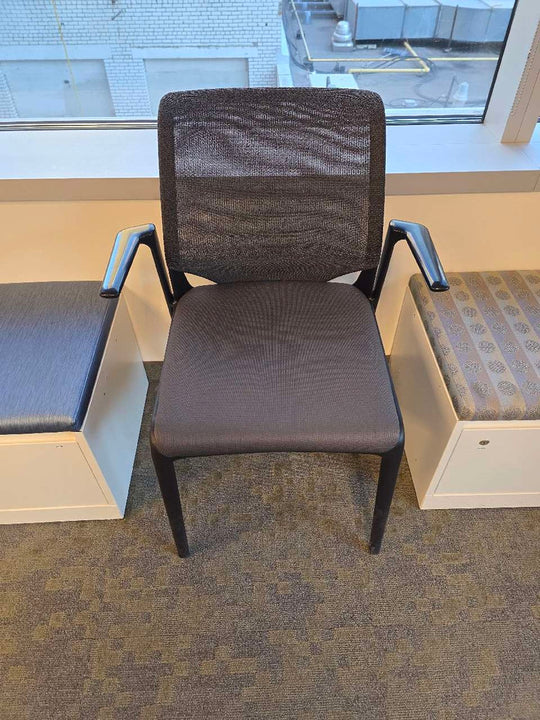 Mesh Back Stacking Guest Chair