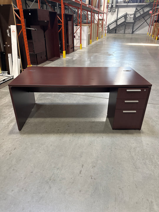 6' Straight Desk w/BBF Ped