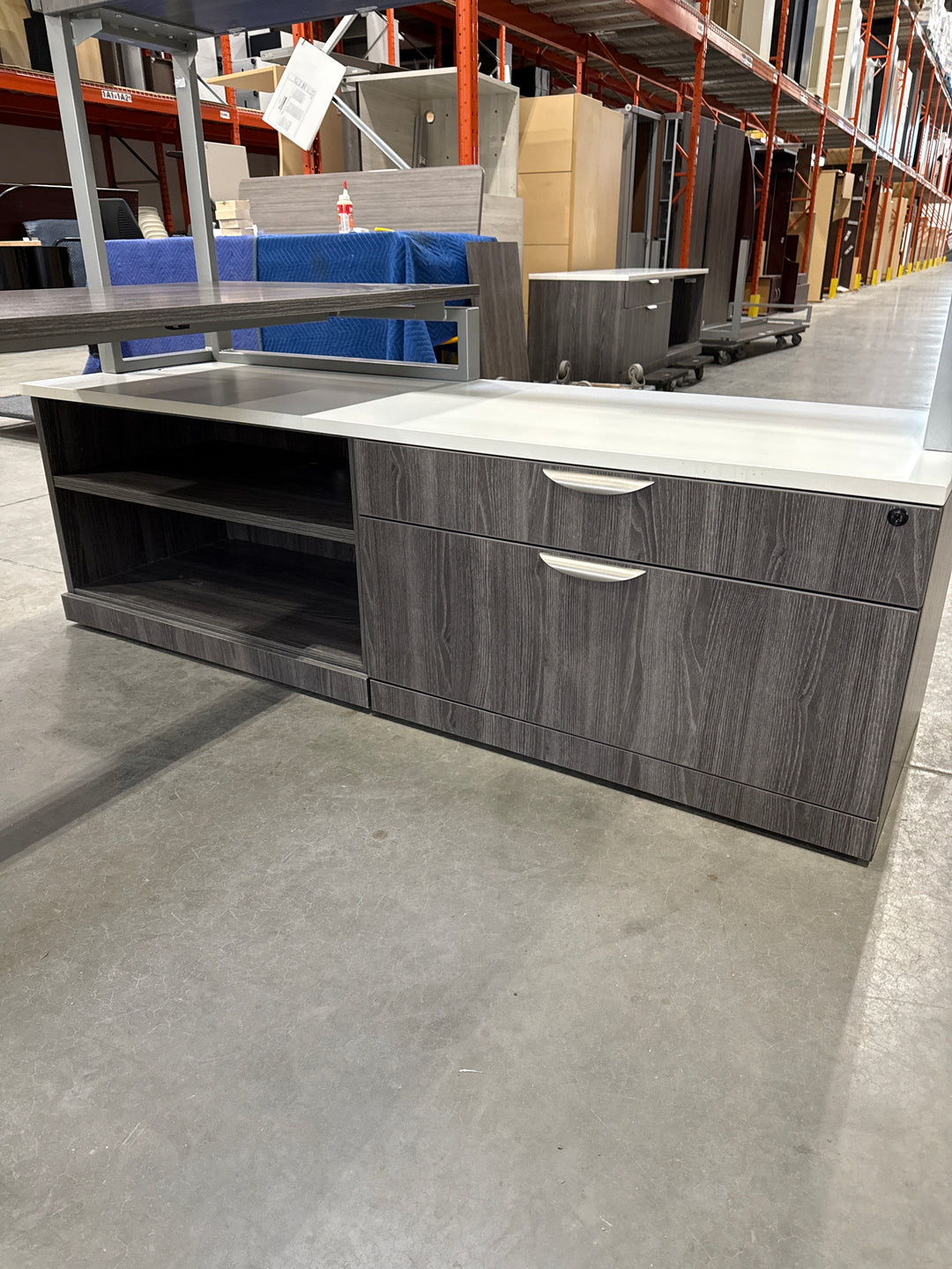 L-Shape Desk w/Hutch and Lower Storage