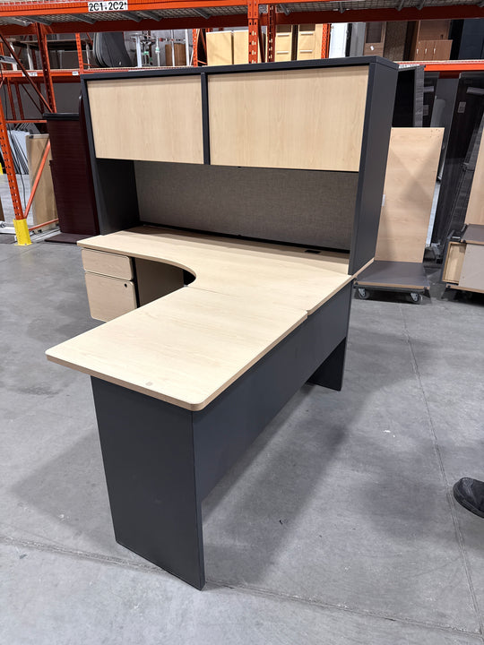 L-Shape Desk w/Hutch and BF Ped